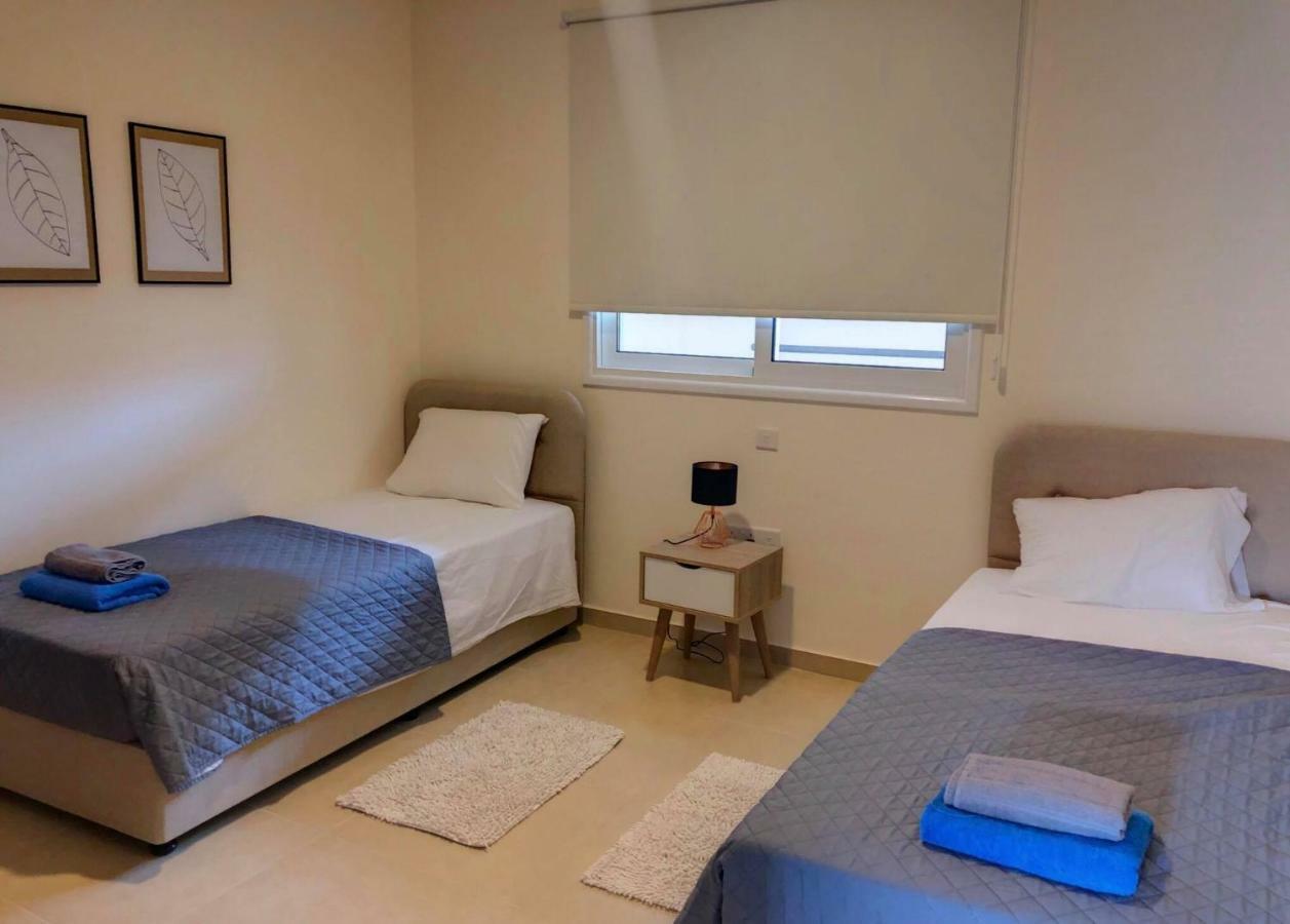 Mythical Sands Luxury Apartment Paralimni Exterior foto